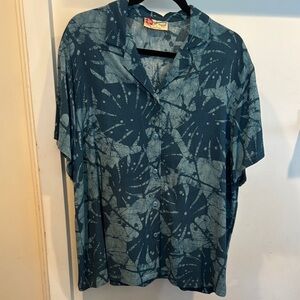 Hilo Hattie Blue Short Sleeve Button Down Shirt with Relaxed Fit